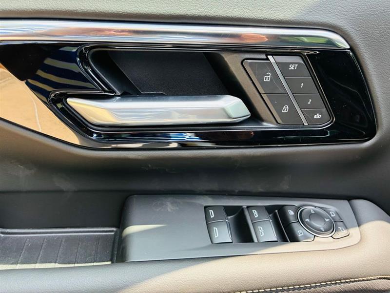 Chevrolet Suburban Premier 2025