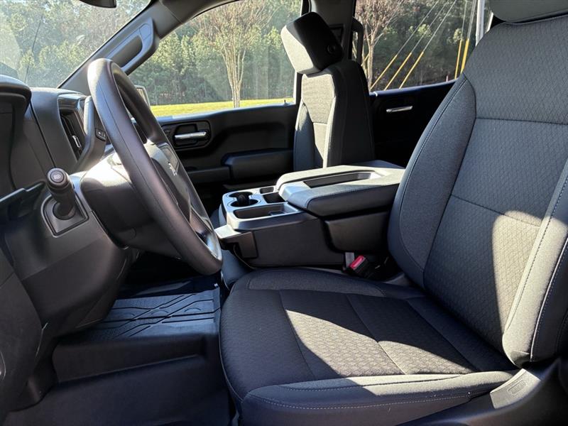 Chevrolet Silverado 1500 Custom Crew Cab 4WD 2026