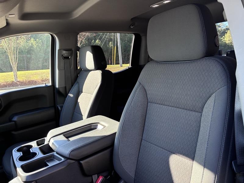 Chevrolet Silverado 1500 Custom Crew Cab 4WD 2026