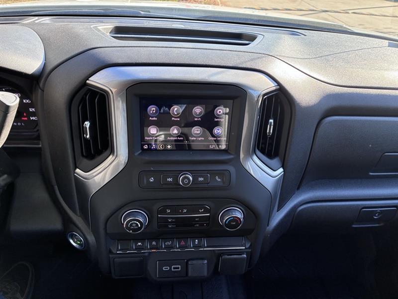 Chevrolet Silverado 1500 Custom Crew Cab 4WD 2026