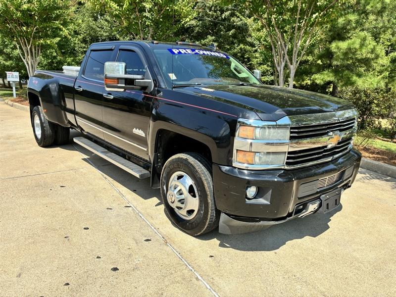 2015 Chevrolet Silverado 3500HD High Country's photo