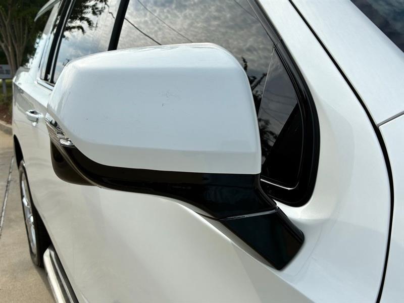 Chevrolet Suburban High Country 4WD 2023