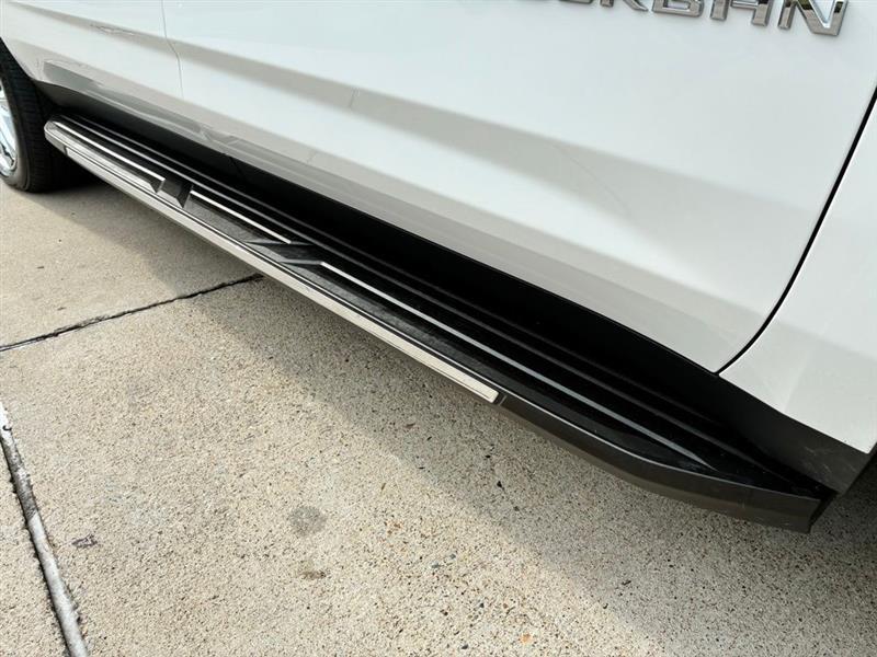 Chevrolet Suburban High Country 4WD 2023