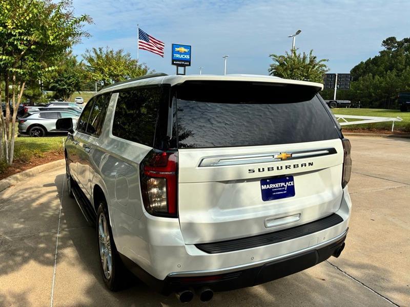 Chevrolet Suburban High Country 4WD 2023