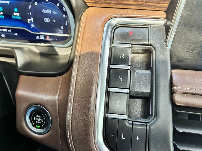 Chevrolet Suburban High Country 4WD 2023