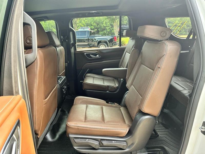 Chevrolet Suburban High Country 4WD 2023