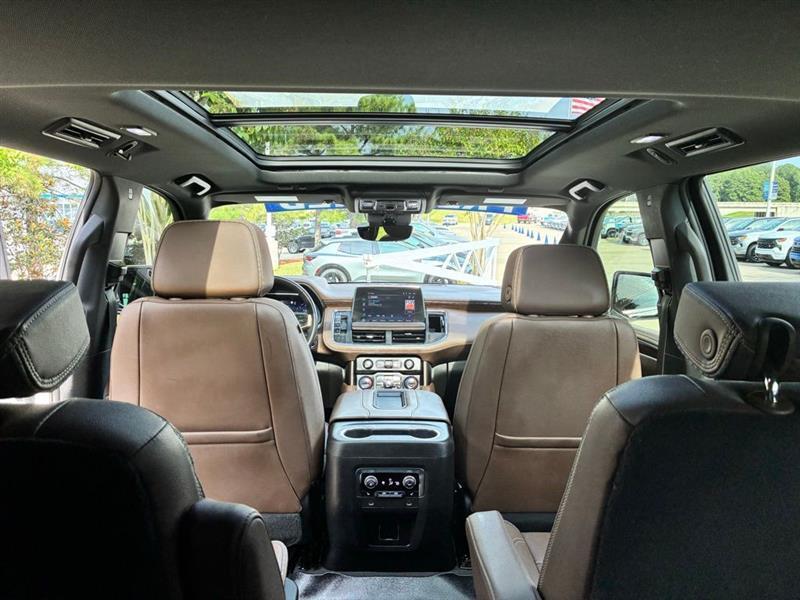 Chevrolet Suburban High Country 4WD 2023