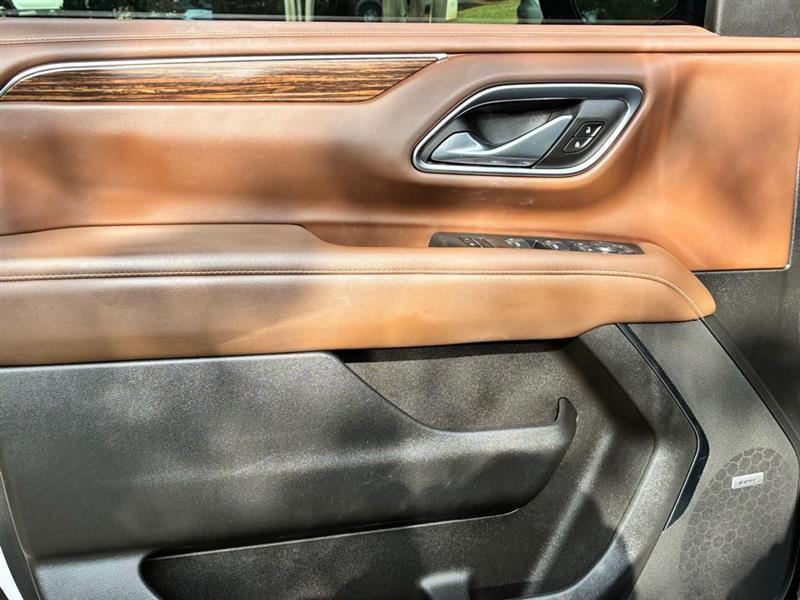 Chevrolet Suburban High Country 4WD 2023