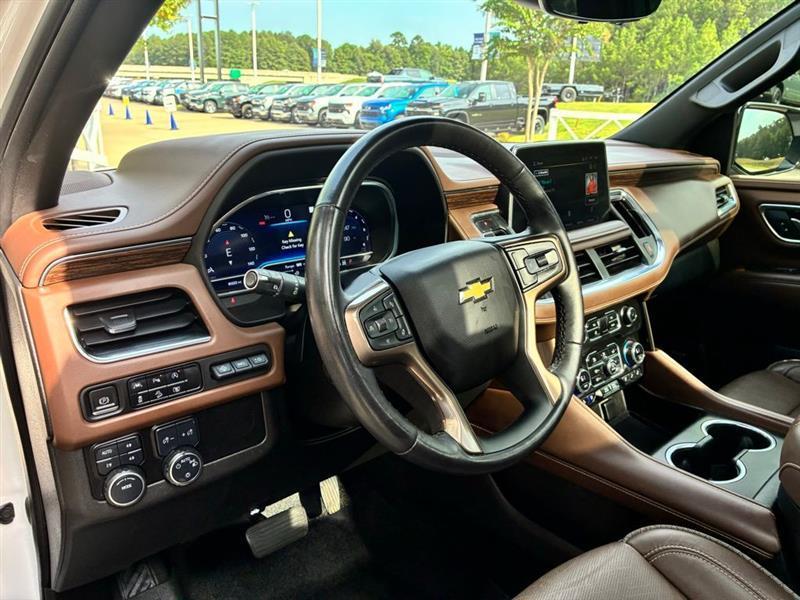 Chevrolet Suburban High Country 4WD 2023