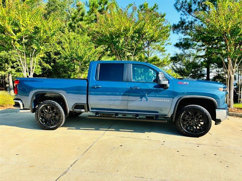 Chevrolet Silverado 2500HD LT Crew Cab Long Box 4WD 2026
