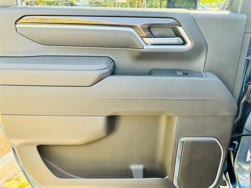 Chevrolet Silverado 2500HD LT Crew Cab Long Box 4WD 2026