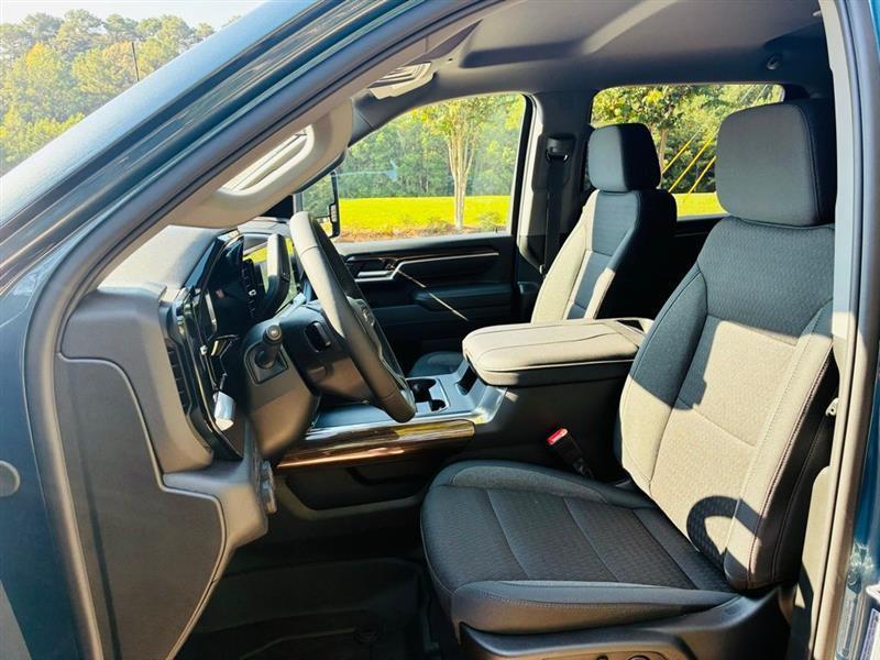 Chevrolet Silverado 2500HD LT Crew Cab Long Box 4WD 2026