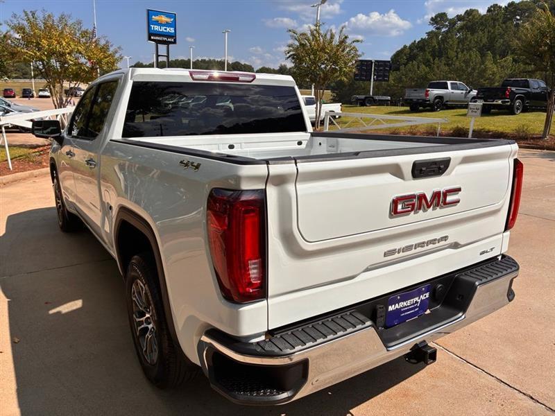 GMC Sierra 1500 SLT Crew Cab 4WD 2025