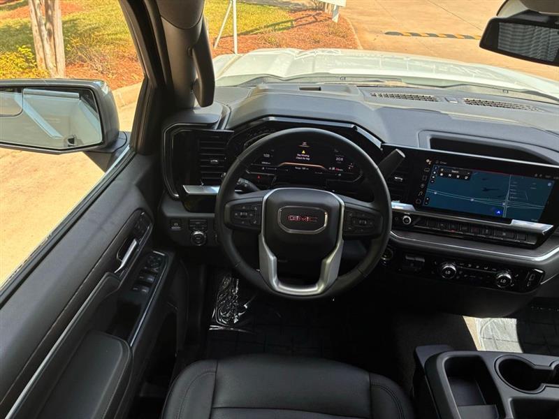 GMC Sierra 1500 SLT Crew Cab 4WD 2025