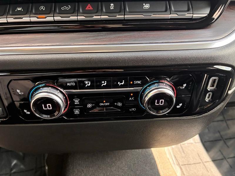 GMC Sierra 1500 SLT Crew Cab 4WD 2025