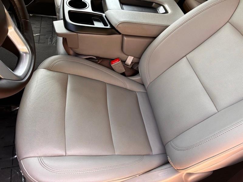 GMC Sierra 1500 SLT Crew Cab 4WD 2025