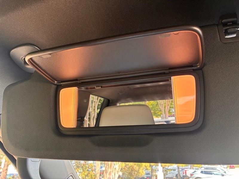 GMC Sierra 1500 SLT Crew Cab 4WD 2025