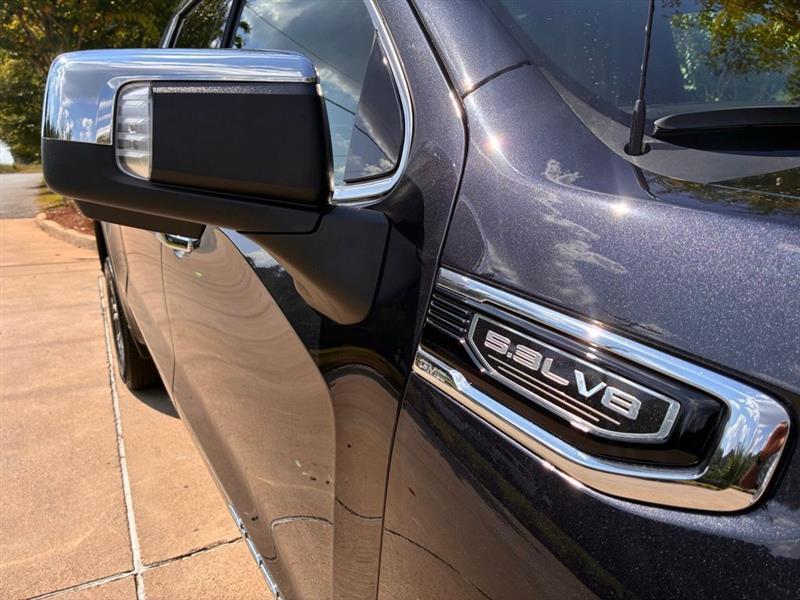 GMC Sierra 1500 SLT Crew Cab 4WD 2025