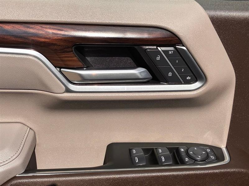 GMC Sierra 1500 SLT Crew Cab 4WD 2025