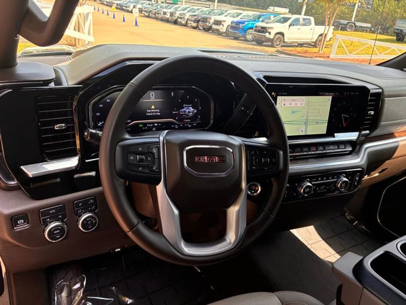 GMC Sierra 1500 SLT Crew Cab 4WD 2025