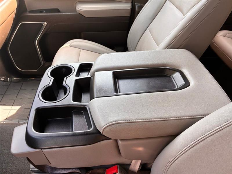 GMC Sierra 1500 SLT Crew Cab 4WD 2025