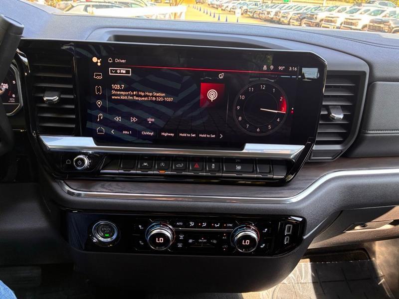 GMC Sierra 1500 SLT Crew Cab 4WD 2024