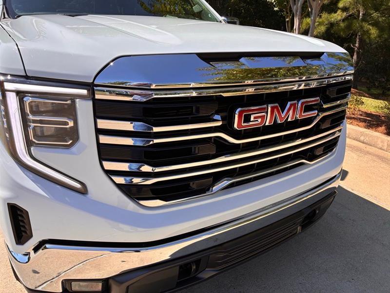 GMC Sierra 1500 SLT Crew Cab 4WD 2024