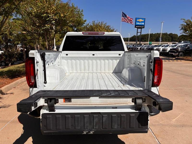 GMC Sierra 1500 SLT Crew Cab 4WD 2024