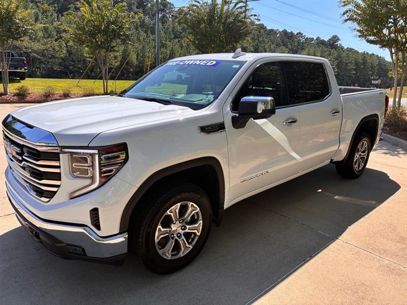 GMC Sierra 1500 SLT Crew Cab 4WD 2024