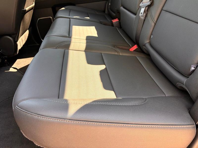 GMC Sierra 1500 SLT Crew Cab 4WD 2024