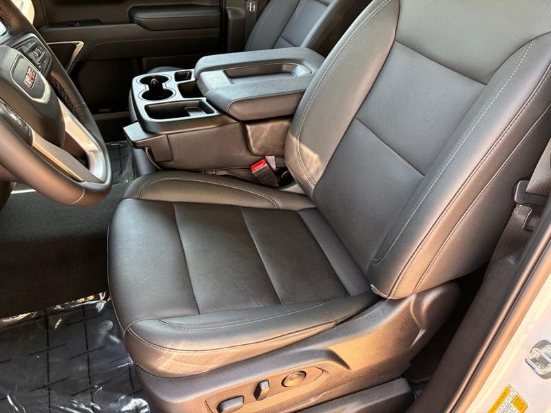 GMC Sierra 1500 SLT Crew Cab 4WD 2024