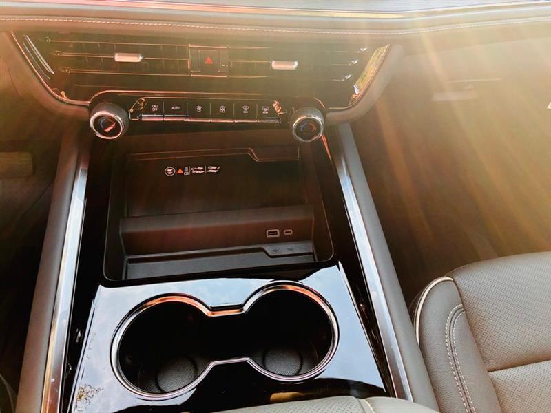 Chevrolet Tahoe Premier 2025