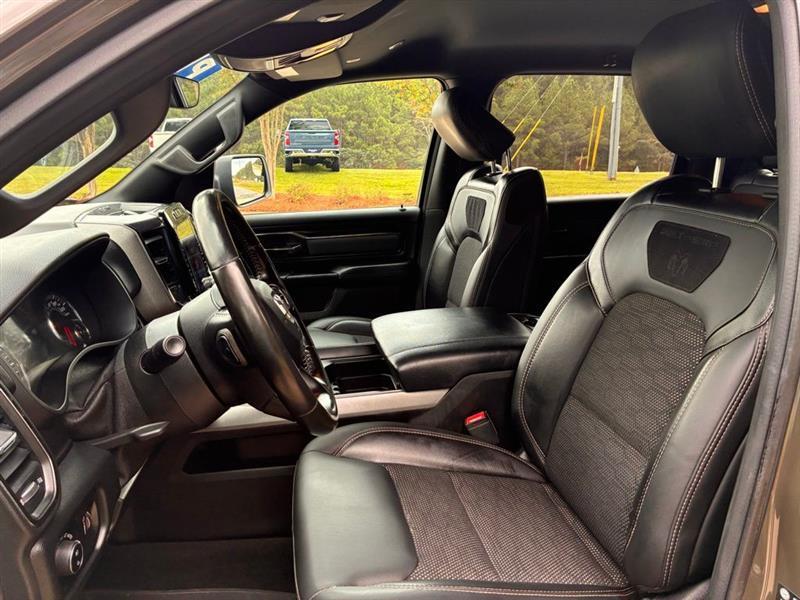 RAM 1500 Big Horn Crew Cab SWB 4WD 2021