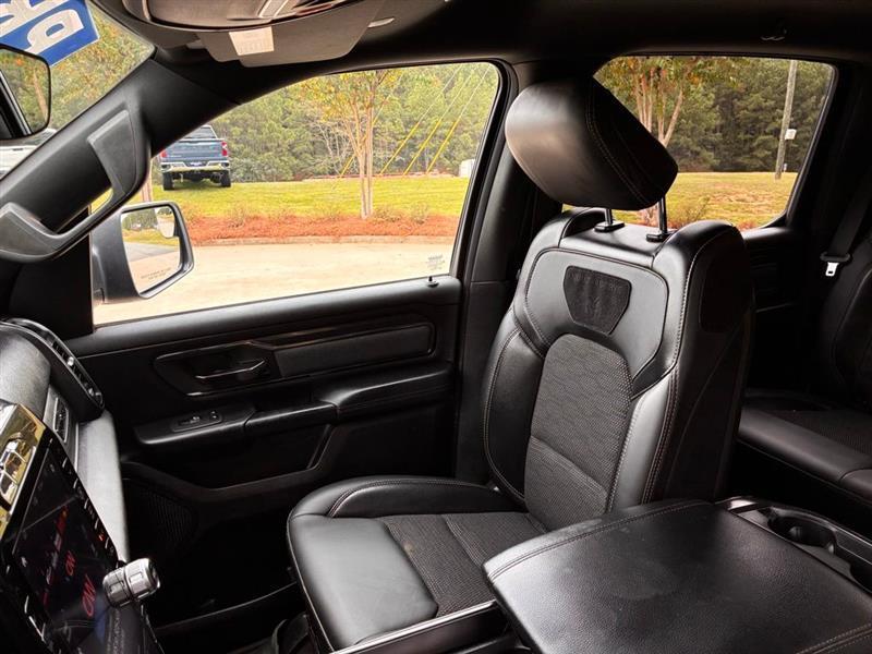 RAM 1500 Big Horn Crew Cab SWB 4WD 2021