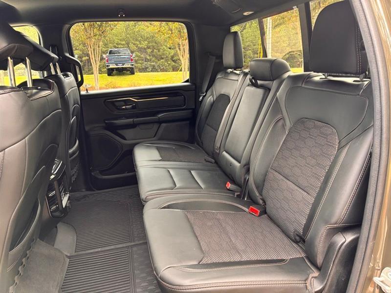 RAM 1500 Big Horn Crew Cab SWB 4WD 2021