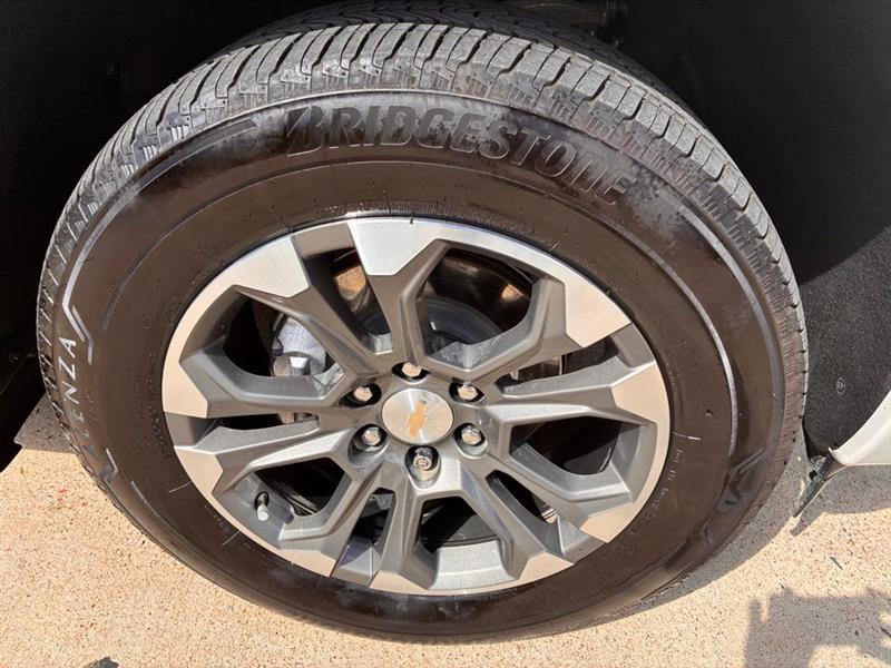 Chevrolet Silverado 1500 High Country Crew Cab 4WD 2023