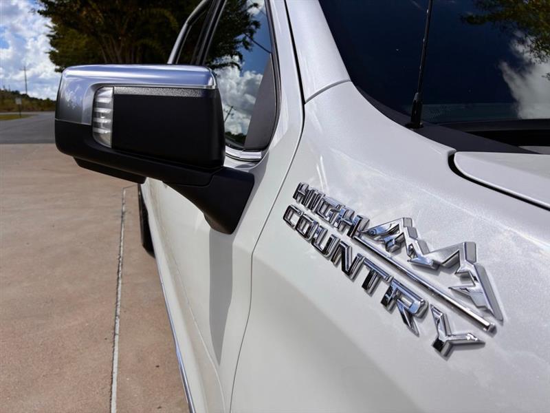 Chevrolet Silverado 1500 High Country Crew Cab 4WD 2023