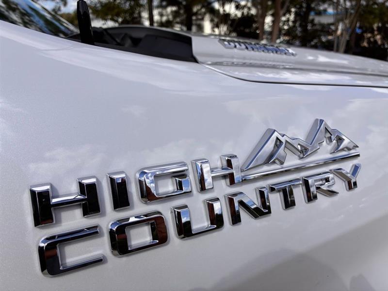 Chevrolet Silverado 1500 High Country Crew Cab 4WD 2023