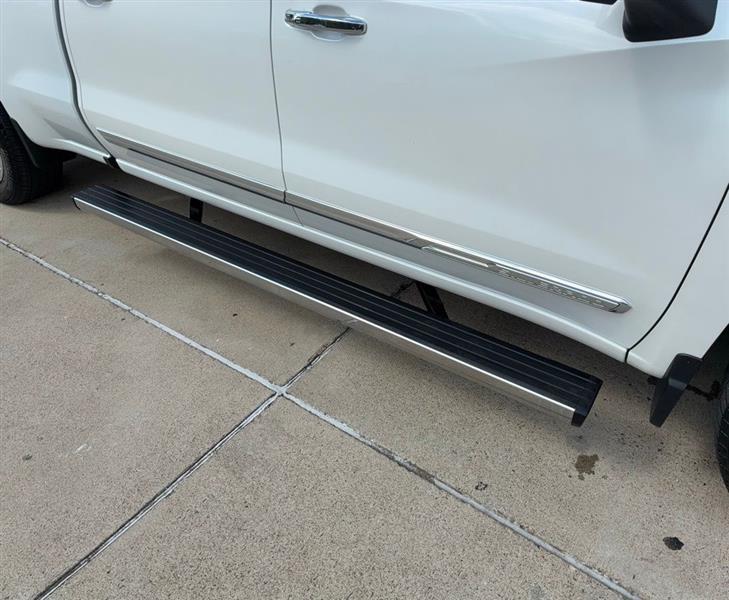 Chevrolet Silverado 1500 High Country Crew Cab 4WD 2023