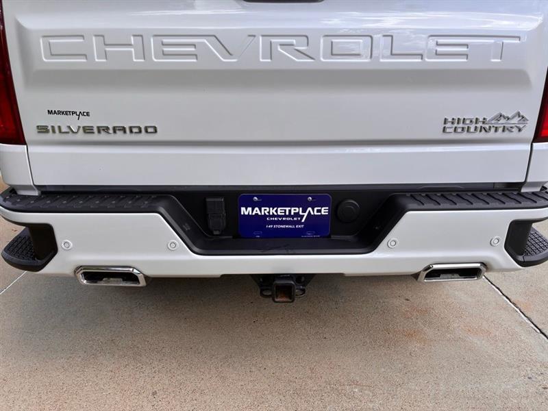 Chevrolet Silverado 1500 High Country Crew Cab 4WD 2023
