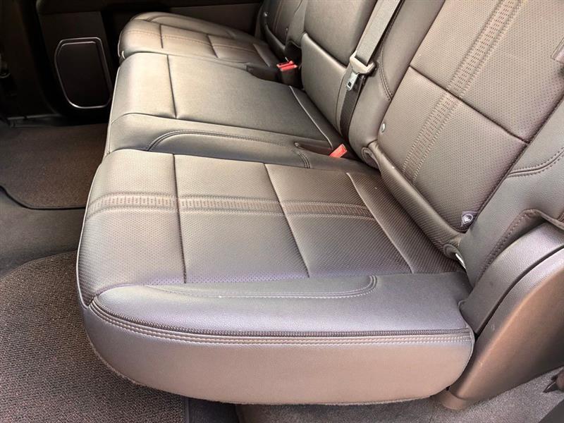 Chevrolet Silverado 1500 High Country Crew Cab 4WD 2023