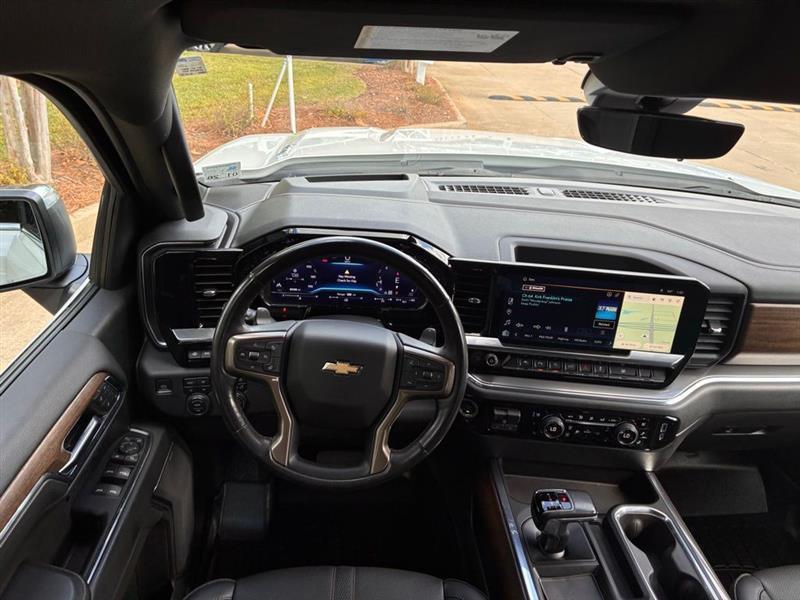 Chevrolet Silverado 1500 High Country Crew Cab 4WD 2023