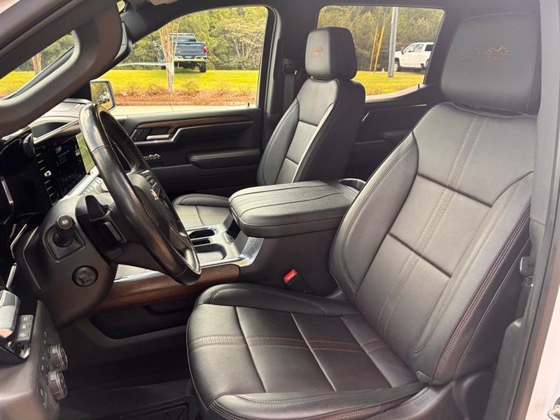 Chevrolet Silverado 1500 High Country Crew Cab 4WD 2023