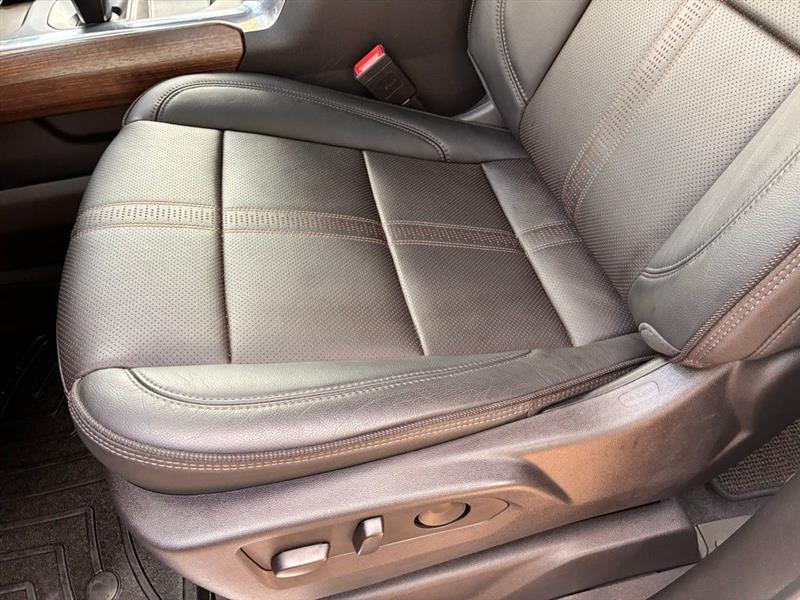 Chevrolet Silverado 1500 High Country Crew Cab 4WD 2023