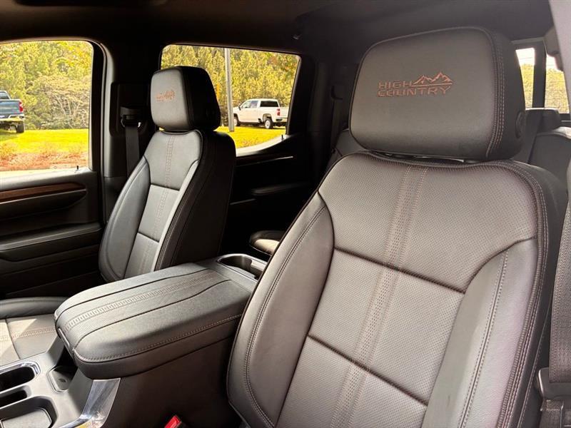 Chevrolet Silverado 1500 High Country Crew Cab 4WD 2023
