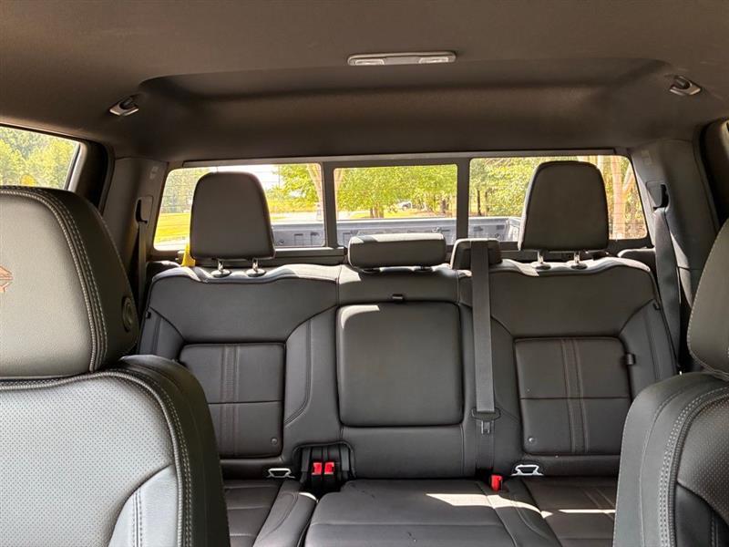 Chevrolet Silverado 1500 High Country Crew Cab 4WD 2023