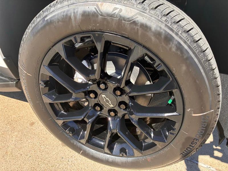 Chevrolet Suburban  2026