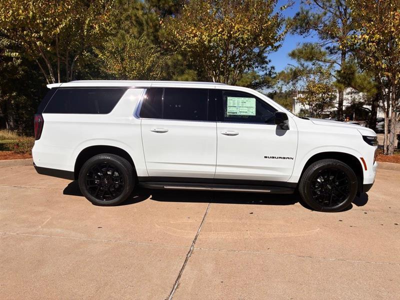 Chevrolet Suburban  2026