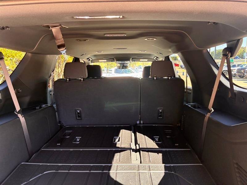 Chevrolet Suburban  2026