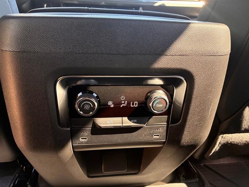 Chevrolet Suburban  2026